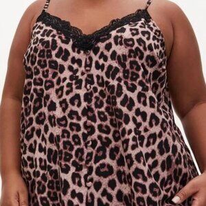 TORRID Leopard print chablis cami with black lace NWT sz 1